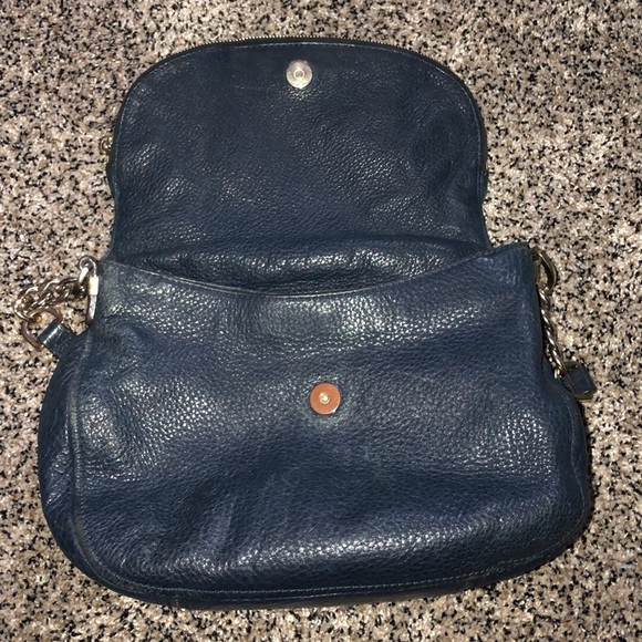 Michael Kors purse - Picture 2 of 6